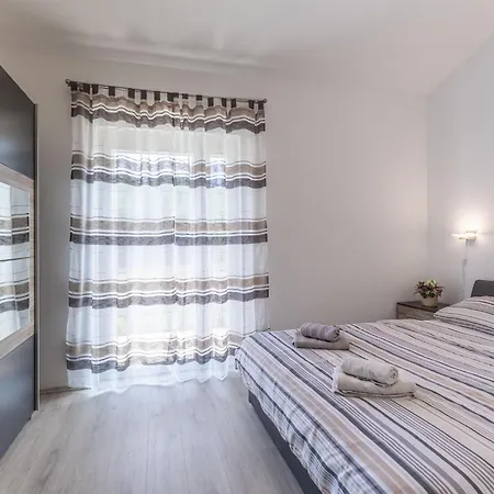 Nyaraló Ana Maria *